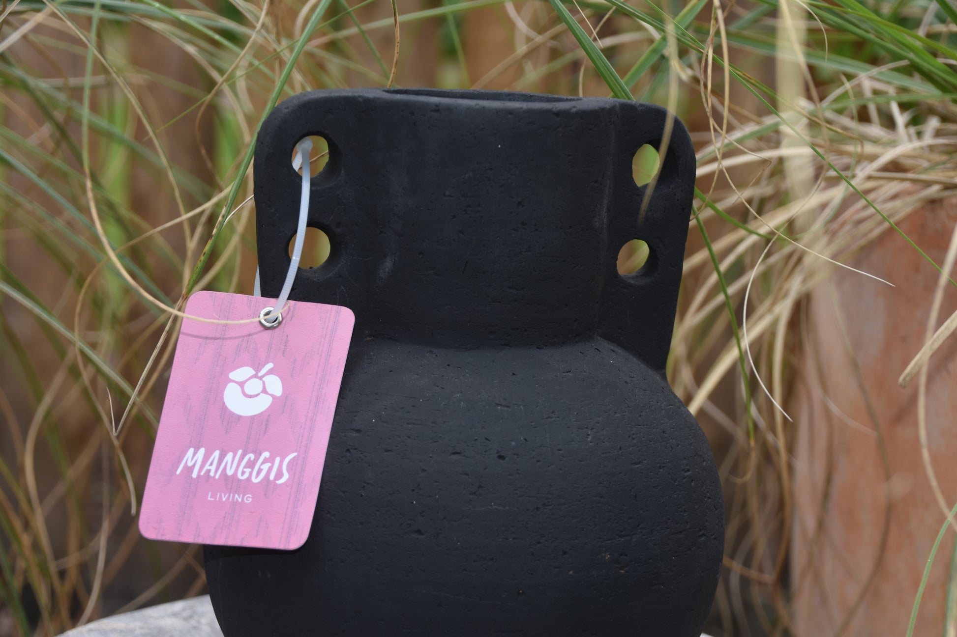 Zwarte Vaas met Dubbele Handgrepen – Manggis Living