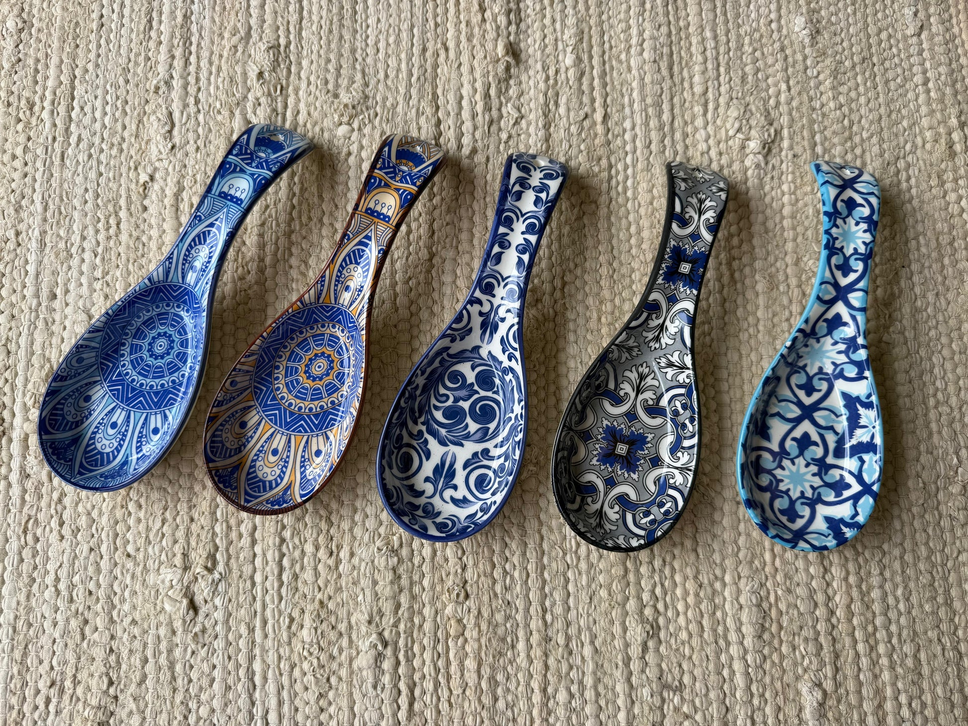 Handbeschilderde keramieken sauslepel / amuse lepel